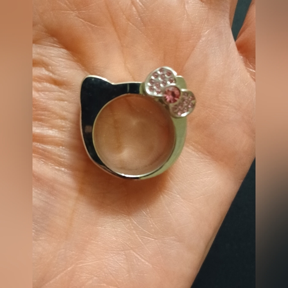 Hello Kitty Rhinestone Ring - Picture 2 of 4